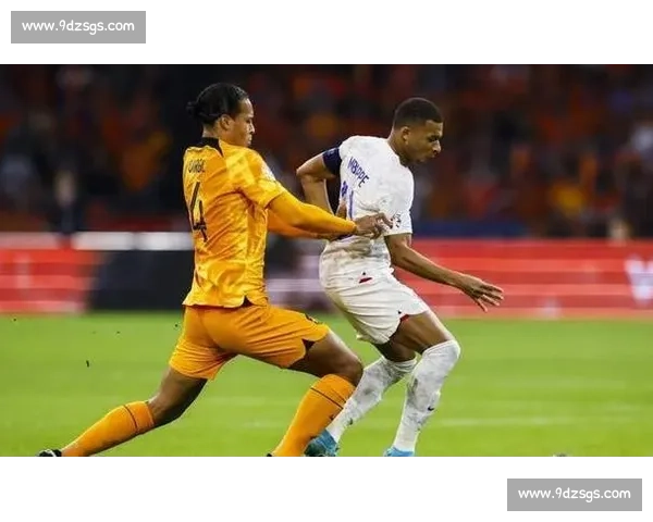 马伦：与邓弗里斯默契天成，荷兰队氛围助 4-0 大胜